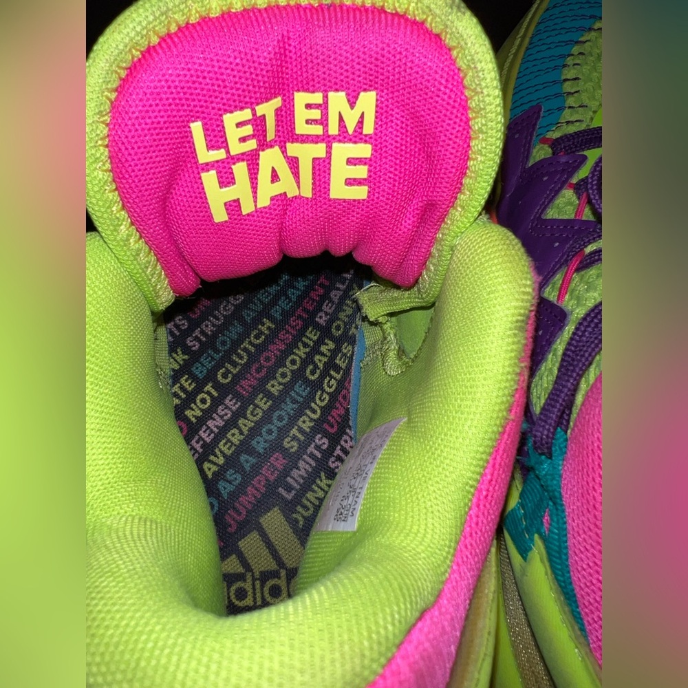 adidas D.O.N. Issue #2 'Prove Em Wrong/Let Em Hate men’s size 7 women’s 8.5 - Picture 7 of 14